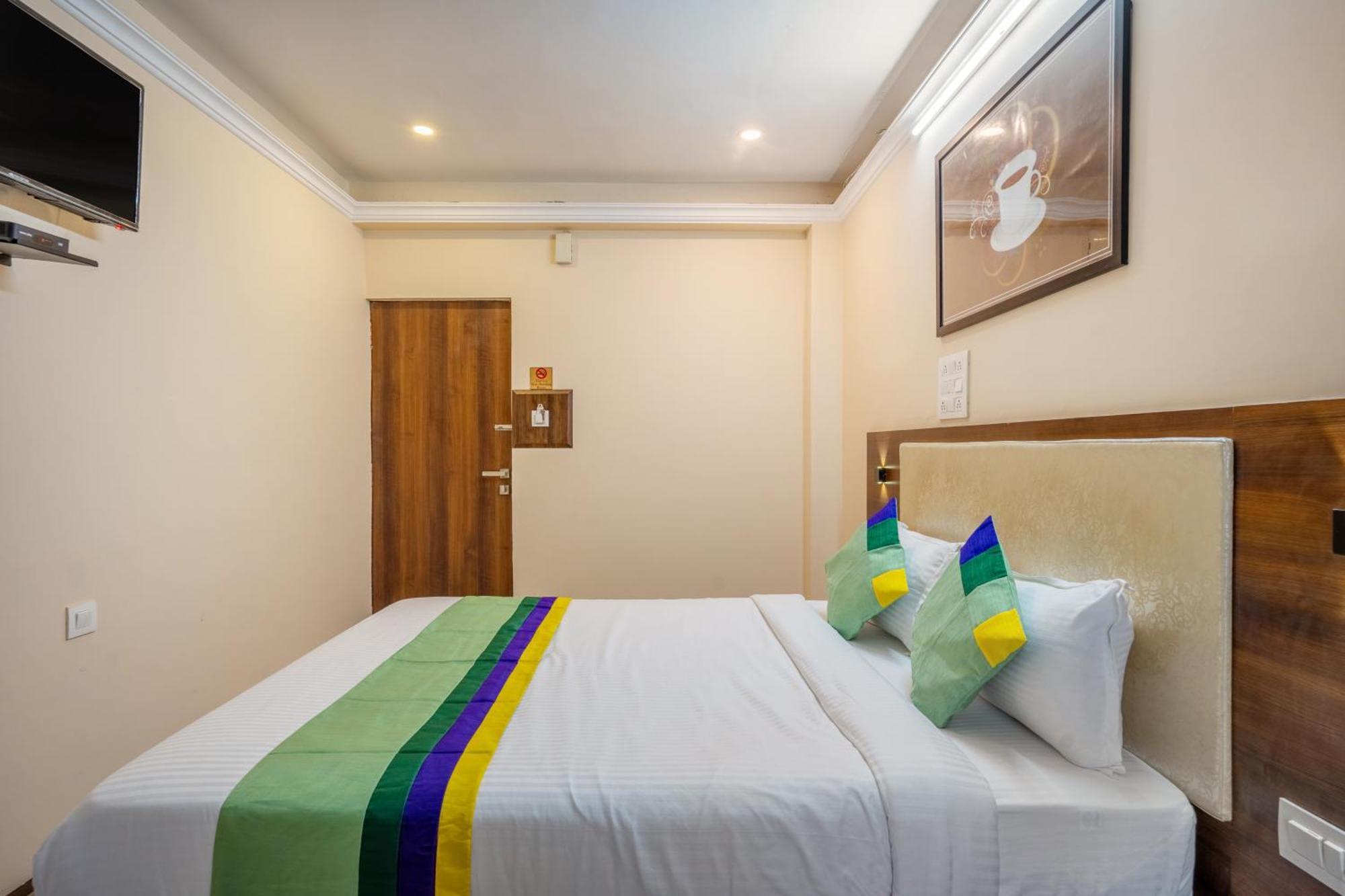 Treebo Sunheads Hotel 3*