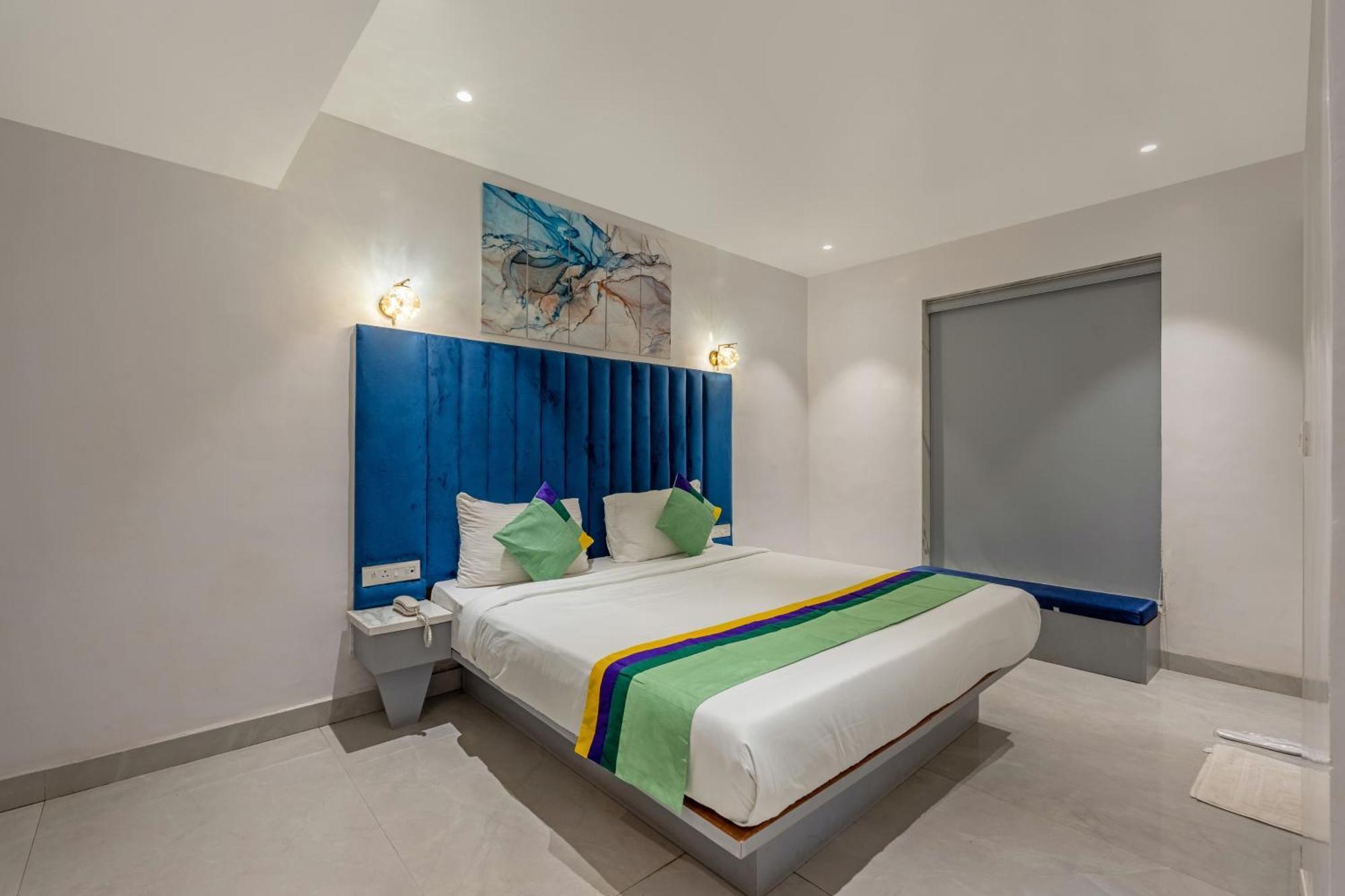 Treebo Sunheads Hotel